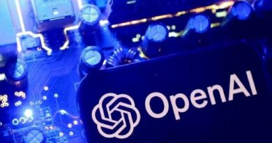 Yapay zeka sistemleri, otonom yazılım algoritmaları ve siber güvenlik sunucu ağı