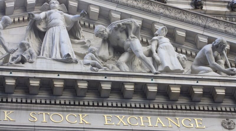 New York Wall Street finans bölgesinde Türk ekonomi yönetimi ve Amerikan yatırım fonlarının katılımıyla gerçekleştirilen 19. Türkiye Yatırım Konferansı haber görseli.