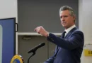 Xavier Becerra Kaliforniya valilik binası Sacramento