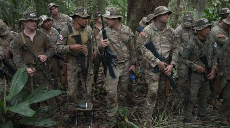 ABD ordusu Latin Amerika askeri sevkiyatı ve taktik birlikler
