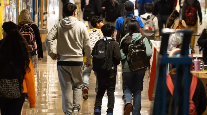 New York sinifinda egitim goren ogrenciler ve okul kuponu sistemi