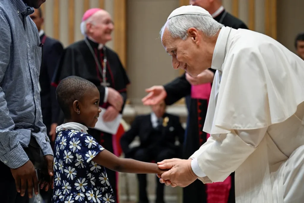 Vatikan San Pietro Meydani ve Papa Leo ameliyati gelismesi