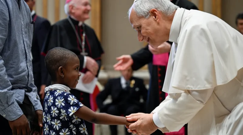 Vatikan San Pietro Meydani ve Papa Leo ameliyati gelismesi
