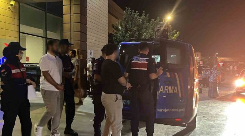 sahte göçmenlik avukatı FBI operasyonu ve vize dolandırıcılığı uyarısı